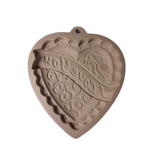 1997 Wilton Heart Shaped Pottery Cookie Mold "I Love You"